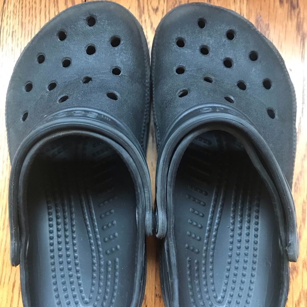 CROCS classic clog, kids size 12/13 - Picture 3 of 4